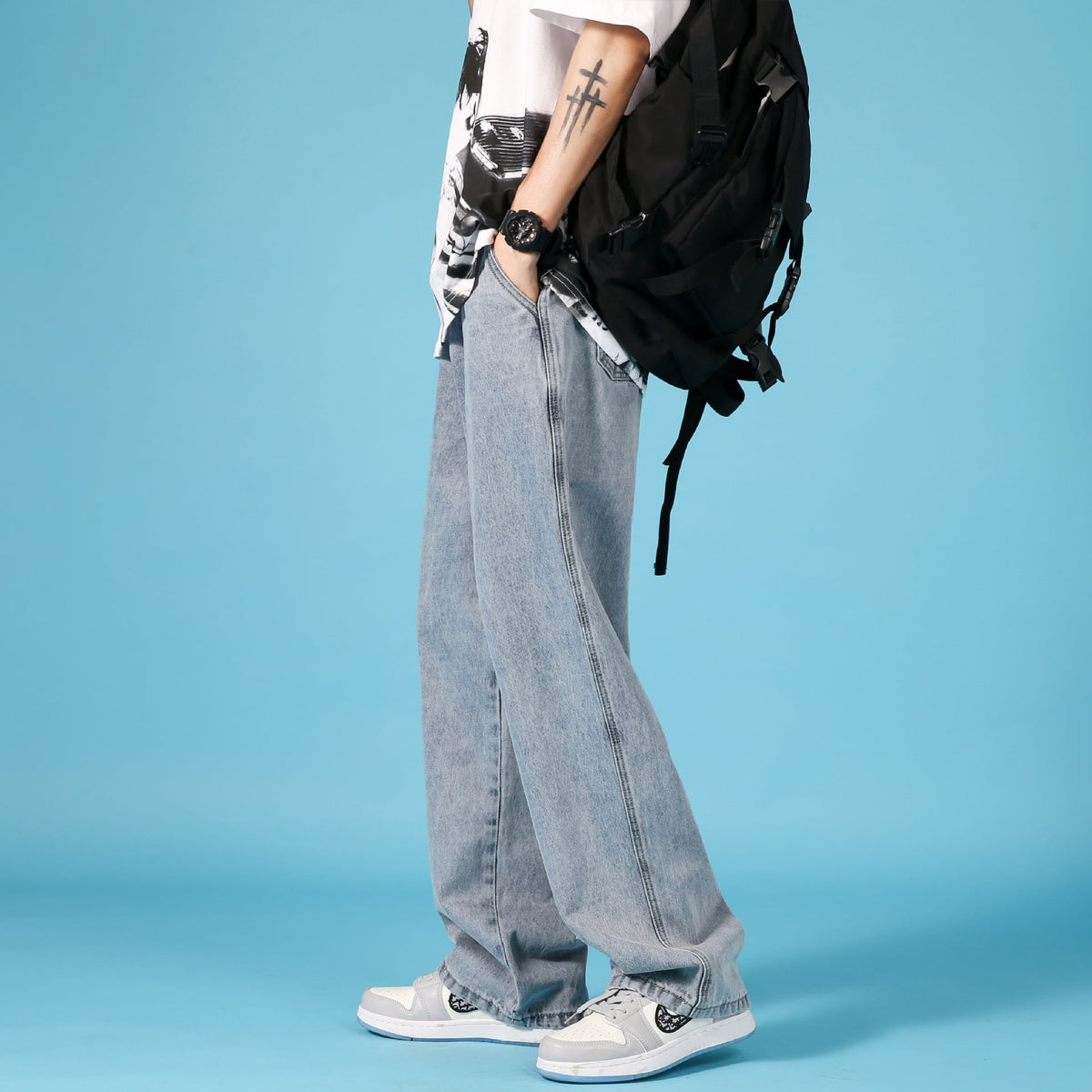 Men's Straight Leg Denim Jeans