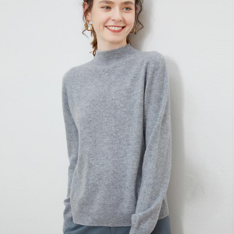 Women's Wool Pullover Sweater with Half-High Neck