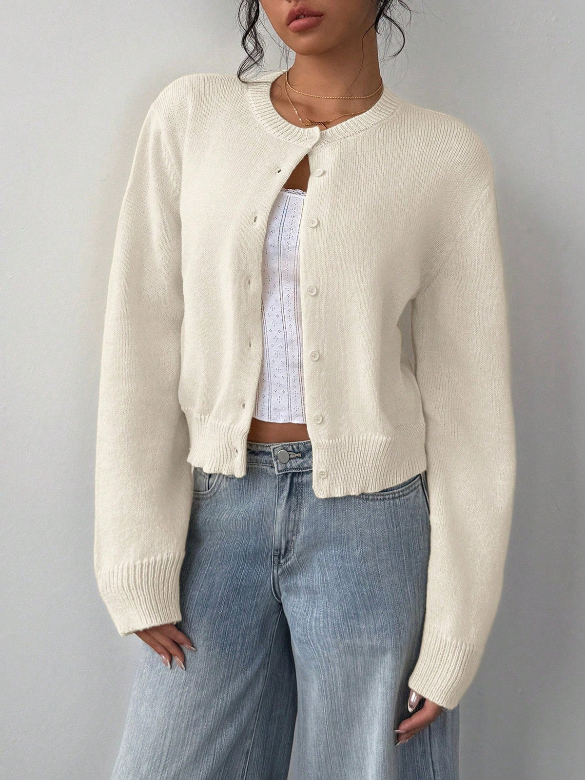 Women's Long Sleeved Knitted Cardigan
