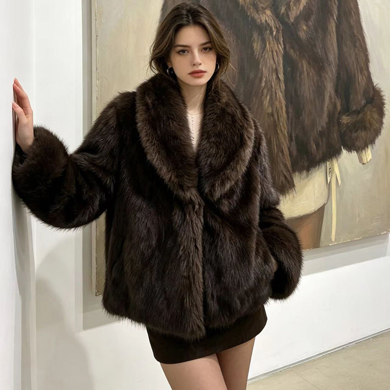 Women's Cropped Faux Fur Jacket - Stylish Winter Coat