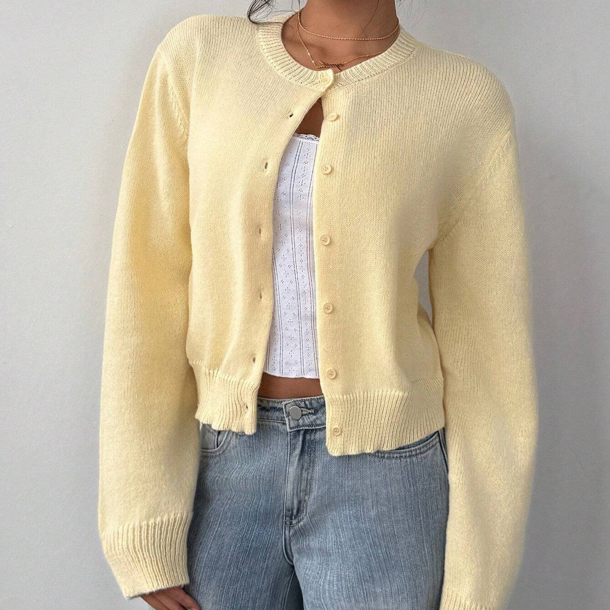 Women's Long Sleeved Knitted Cardigan